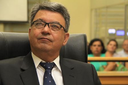 Tenente Santana promete dedicação total na volta à Câmara