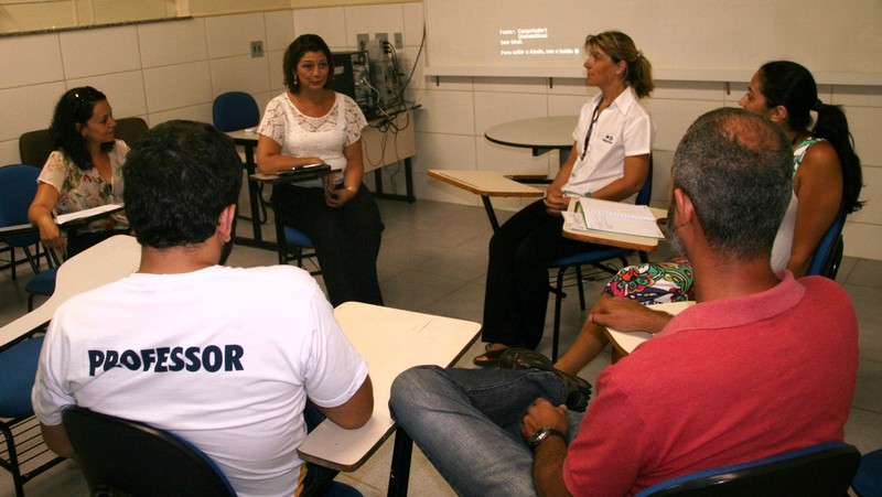 Escola do Legislativo prepara Parlamento Jovem com escolas públicas e privadas