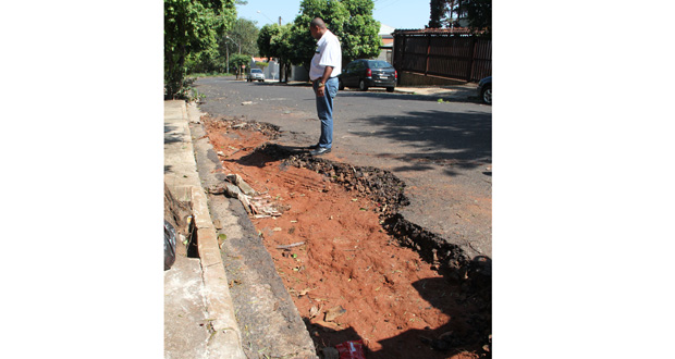 Moradores do Jardim Marivan pedem ajuda a Toninho do Mel