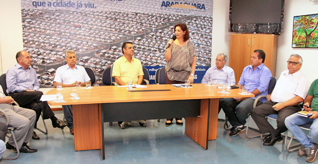 Edna pede para Consórcio contratar trabalhadores da CTA