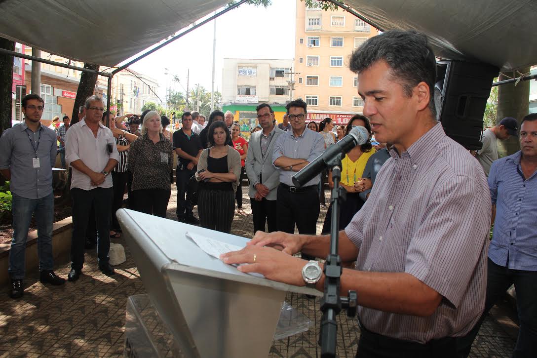 Vereadores participam da abertura da exposição itinerante Estação da Língua