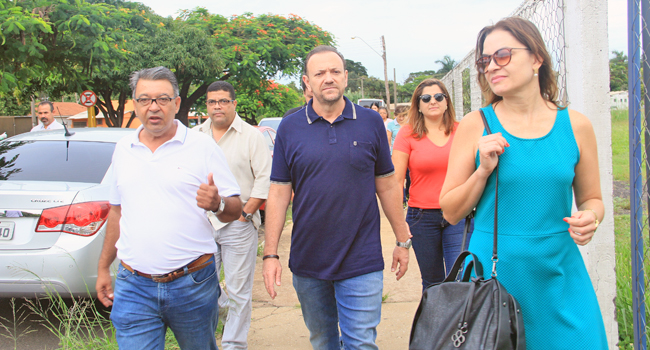 Tenente Santana pede a Edinho manutenção em Centro Comunitário e ações sociais no Jardim Pinheiros