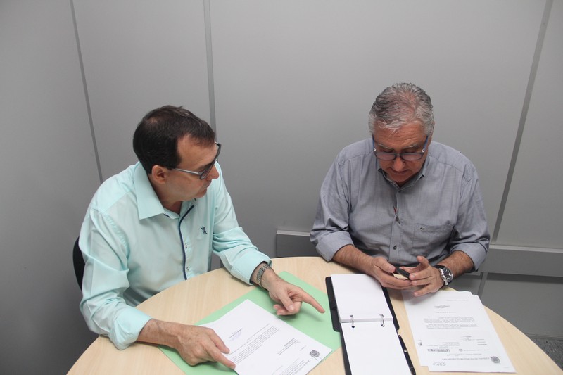 Gerson da Farmácia solicita melhorias no trânsito