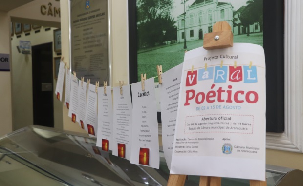 Varal Poético leva arte de reeducandos à Câmara Municipal