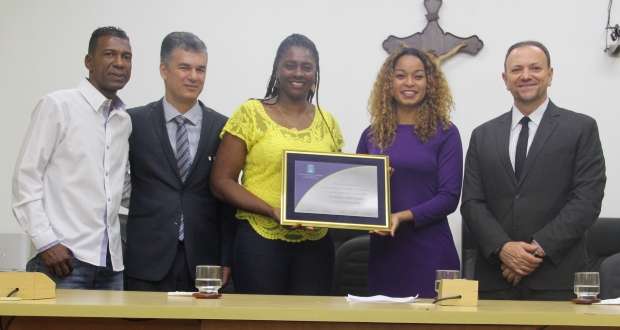 Roseli do basquete é homenageada na Câmara Municipal