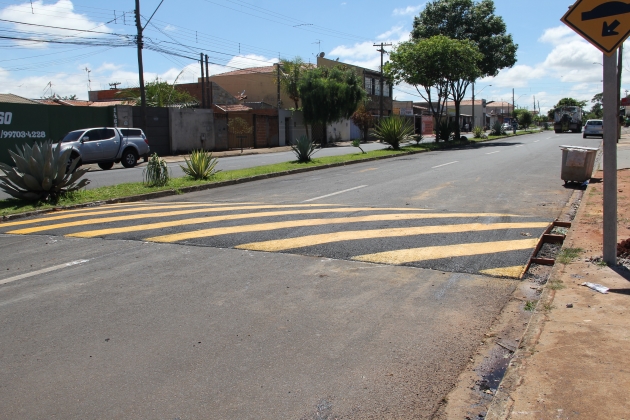 Lombada é implantada na Rua dos Eletricitários