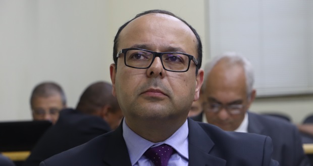 Parlamentar questiona contratação de empresa responsável por reforma do Pronto Socorro do Melhado