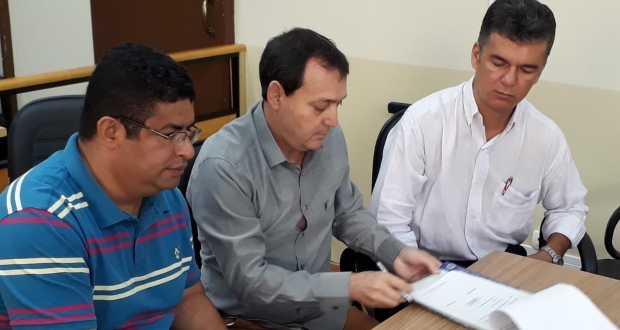 Comissão de Saúde da Câmara Municipal avalia projeto que cria Centro de Referência do Autismo