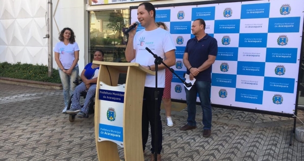 Roger Mendes representa a Câmara na abertura da Semana Municipal de Conscientização do Autismo